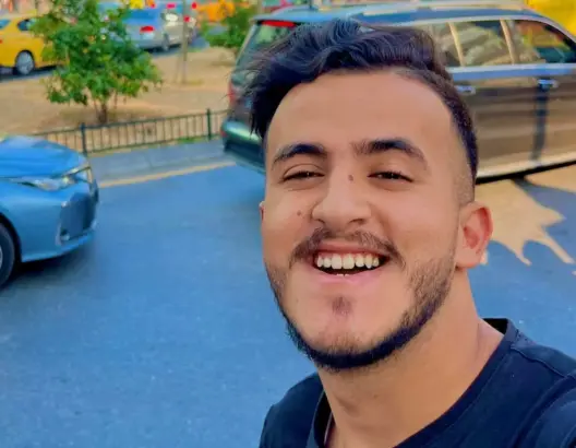 بتهمة “التحريض على الهجرة السرية”.. إدانة يوتيوبر مغربي بالسجن