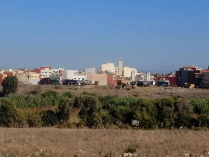 تغيير مجرى وادٍ بجماعة كزناية قرب طنجة يثير جدلا (صور)