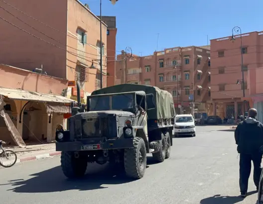 زلزال الحوز.. تعليمات ملكية للجيش بنشر وسائل بشرية ولوجيستية جوية وبرية