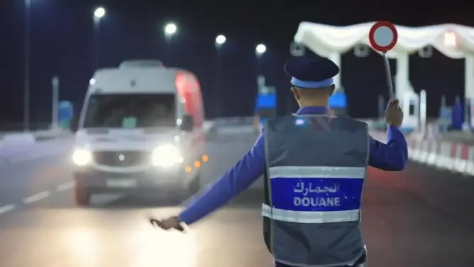 مهاجرون مغاربة يشتكون “بطء” الإجراءات الجمركية لإدخال مساعدات ضحايا الزلزال