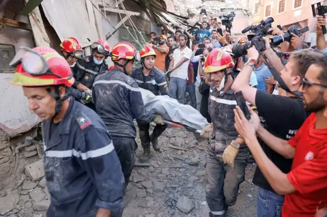 حمضي: جثث ضحايا الزلزال تحت الأنقاض لا تنقل الأمراض لكن لها أدى نفسي