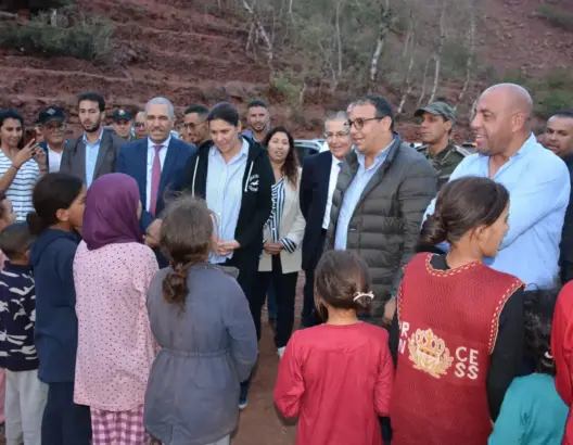 المنصوري تزور المناطق المتضررة من الزلزال بأزيلال وتشرح تفاصيل برنامج إعادة الإيواء