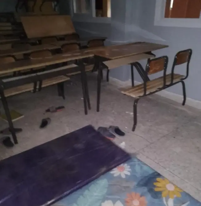 تلاميذ ضحايا الزلزال يشتكون ظروف الإيواء بمراكش.. والسلطات المحلية تدخل على الخط