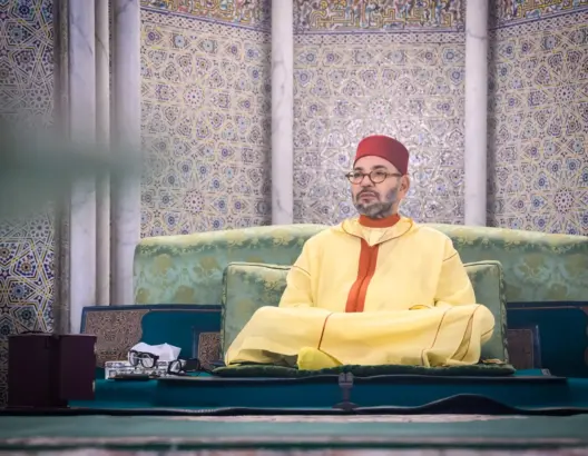 الملك محمد السادس يحيي ليلة المولد النبوي بمسجد حسان بالرباط