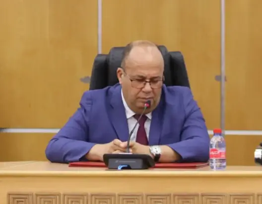 النائب الثالث لعمدة فاس يعلن استقالته من المكتب المسير للجماعة