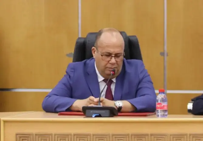النائب الثالث لعمدة فاس يعلن استقالته من المكتب المسير للجماعة