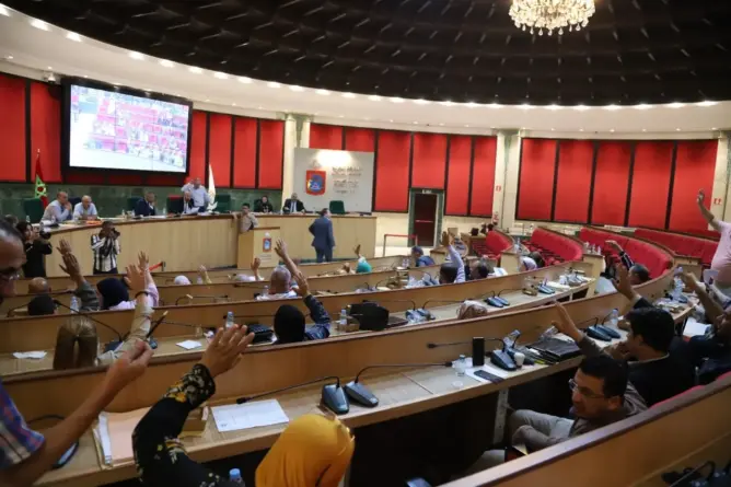 أغلبية جماعة طنجة تتفق على تأجيل اختيار مرشح نائب العمدة