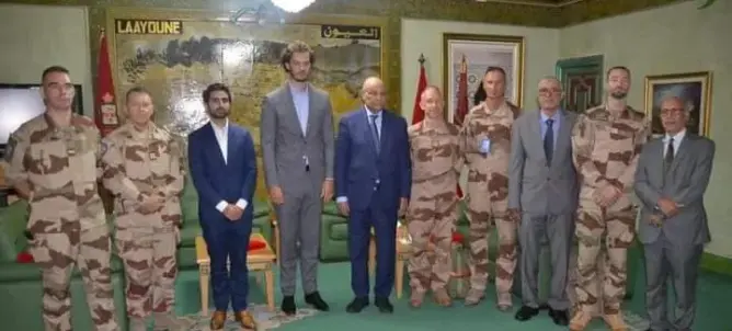 وفد دبلوماسي وعسكري فرنسي في زيارة مفاجئة لمدينة العيون