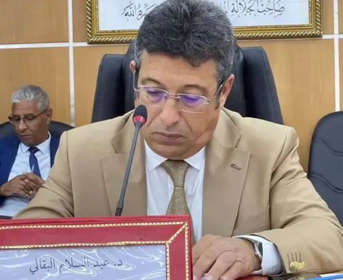 عمدة فاس يغادر مقر الفرقة الجهوية في ساعات متأخرة من الليل