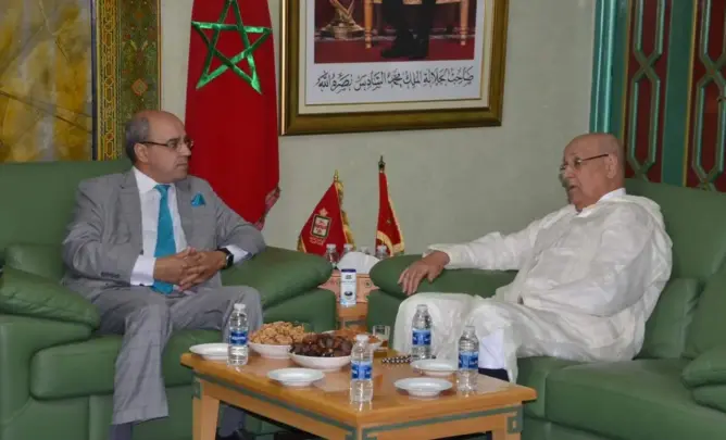 إعلامي جزائري ينبهر بحجم المشاريع التنموية المحققة بالصحراء المغربية