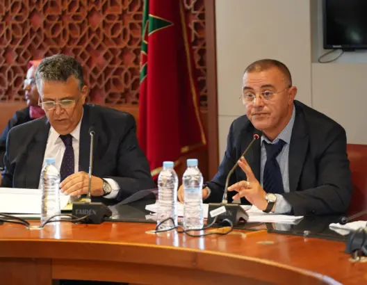 بعد غضبة وهبي.. لجنة العدل تقرر رسميا إغلاق أشغالها في وجه الصحافة