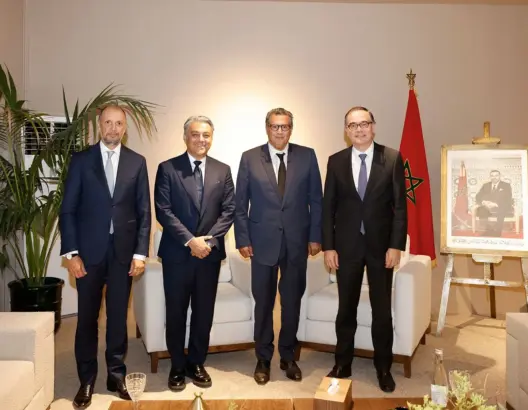 أخنوش يناقش مع المدير العام لمجموعة رونو سبل الرفع من إنتاج السيارات الكهربائية وآفاق القطاع بالمغرب