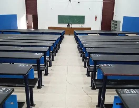 غضب داخل الجامعة.. نقابة التعليم العالي تطالب الوزارة بتنفيذ اتفاق 3 أبريل وتحذر من التصعيد