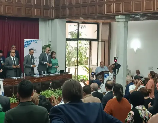جماعة البيضاء تُعين ناطقا باسمها.. والأخير يغلق التواصل مع الصحافة