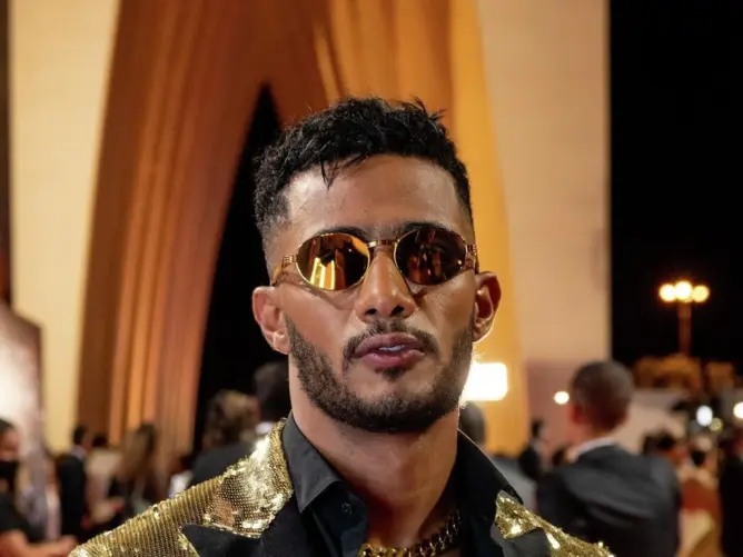 محمد رمضان يطالب الجيوش العربية بالدفاع عن غزة: “أسلحتنا بتصدي”