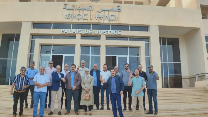 قررت ابتدائية وجدة، اليوم الخميس، إرجاء النظر في ملف الصحافي عبد المجيد أمياي مدير جريدة شمس بوست الالكترونية، وذلك