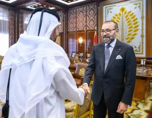 الملك يستقبل مسؤولا قطريا رفيعا حاملا رسالة من أمير قطر