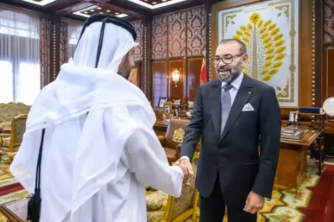 الملك يستقبل مسؤولا قطريا رفيعا حاملا رسالة من أمير قطر