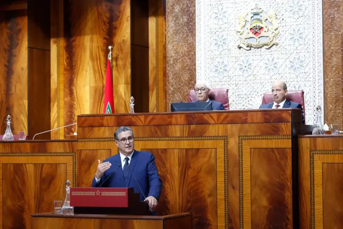 بعد إقرار “دعم الفقراء” وتقليص المقاصة.. الحكومة تعد بحماية الطبقة المتوسطة