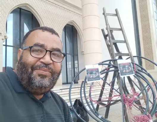 فنان مسرحي بوجدة يشتكي “حرمانه” من تركيب “الديكور” وإدارة مسرح محمد السادس توضح