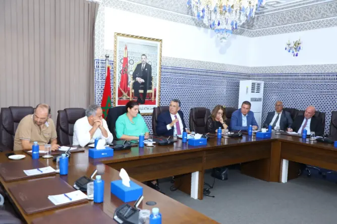البام يدعو الحكومة لتوفير شروط نجاح “دعم الفقراء” ومساعدات إضافية لمنكوبي الزلزال