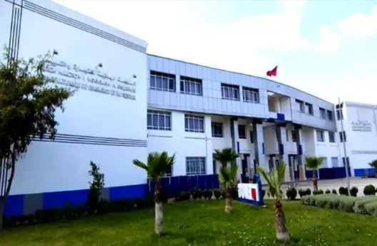 مدير “ENCG بفاس” ينفي سب وشتم أساتذة بالمؤسسة ويطالب باللجوء للقضاء