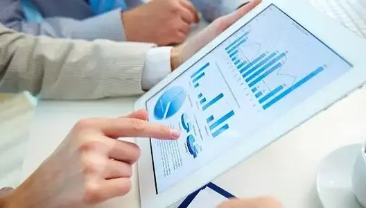 عجز الميزانية يرتفع إلى 47.3 مليار درهم.. وقطاع السيارات يقود صادرات المملكة