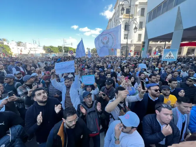 النظام الأساسي الجديد.. تجويد للوظيفة العمومية أم خطة لتدمير المدرسة العمومية؟