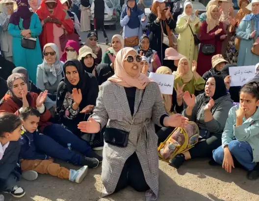 نظام بنموسى يفجر غضب أمهات تلاميذ بأكادير