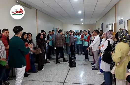 اعتصام ممرضين ردا على توقيف زملائهم بالمستشفى الجامعي بفاس