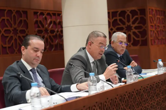 بعد اجتماع ماراطوني.. لجنة المالية تجيز بالأغلبية الجزء الأول من مشروع المالية