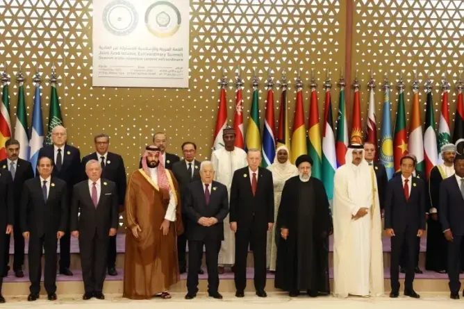 قمة الرياض ترفض الحرب على غزة وتدعو إلى وقف تصدير الأسلحة إلى إسرائيل