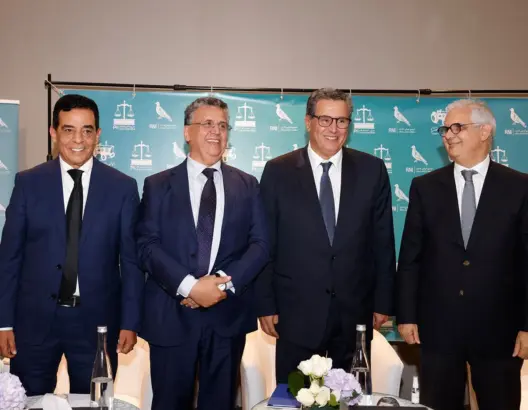 الأغلبية الحكومة تصف تفجيرات السمارة بـ”الهجوم الإرهابي” وتشدد على عدم التساهل مع الخصوم