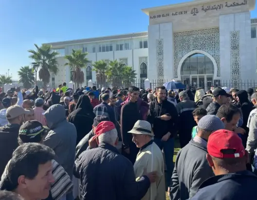 ملف حي “بنكيران” بطنجة.. احتجاجات حاشدة والمحكمة تحدد موعد النطق بالحكم