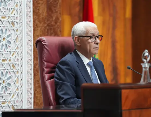 صراع “الوردة” و”السنبلة” على رئاسة “لجنة العدل” يُدخل البرلمان في “بلوكاج” غير مسبوق