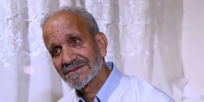 بعد صراع مع المرض.. وفاة الفنان عبد الرحمان برادي الملقب بـ “عسيلة”