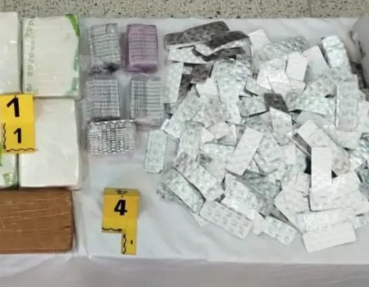 إحباط محاولة تسليم شحنة من الكوكايين والأقراص المخدرة بطنجة