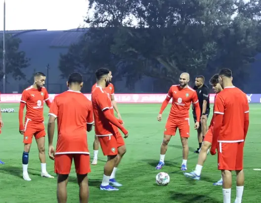 المنتخب المغربي يخوض آخر حصة تدريبية قبل التوجه لتنزانيا