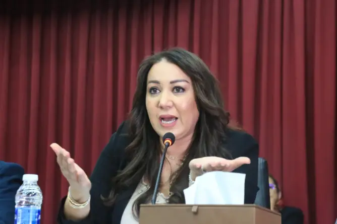 فوضى بمجلس الدار البيضاء .. مشادات واشتباكات بالأيدي بسبب “أرض الخيرية”
