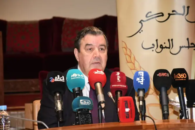 المعارضة: مطالب الأساتذة معقولة وتعديل “النظام الجديد” سينهي الأزمة (فيديو)