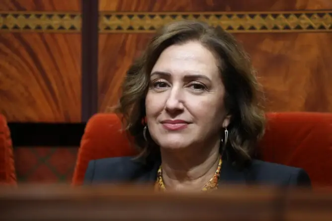 فاطمة الزهراء عمور وزيرة السياحة