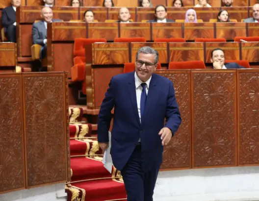 أخنوش يمثل أمام البرلمان الأربعاء المقبل لتقديم حصيلة نصف الولاية