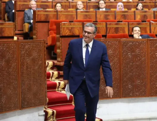 أخنوش يمثل أمام البرلمان لمناقشة إجراءات وقف الاحتقان بقطاع التعليم