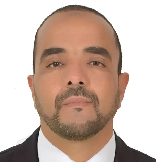 ملف الدكاترة: خمس مفارقات مُخْجٍلَة
