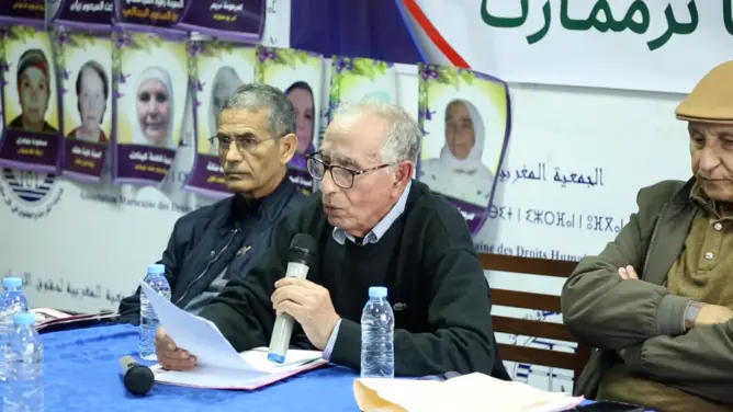 طالبوا بمحاسبة المسؤولين .. معتقلو تازمامارت: حُرمنا من التقاعد وحقيقة ما تعرضنا له مغيبة (فيديو)
