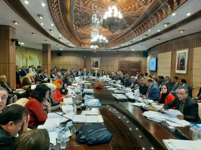 لجنة المالية بالمستشارين تعتمد الجزء الأول من قانون مالية  2024