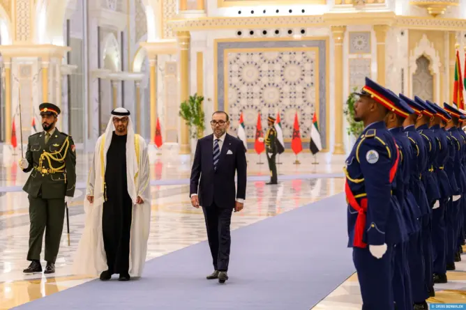 الملك محمد السادس ورئيس الإمارات يوقعان إعلان شراكة اقتصادية ضخمة بين البلدين