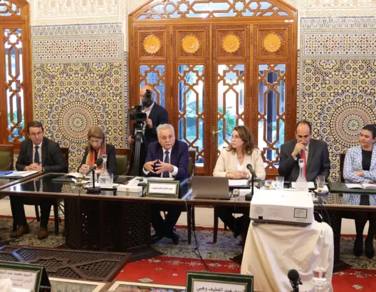 التقدم والاشتراكية يقترح إلغاء شروط الصداق والشاهدين المسلمينِ في زواج مغاربة العالم