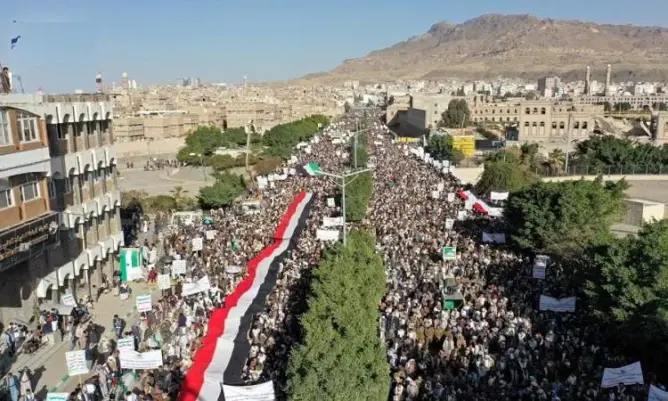 على غرار سيناريو الكوريتين.. هل تخطط أمريكا لتقسيم اليمن لكبح الحوثيين؟