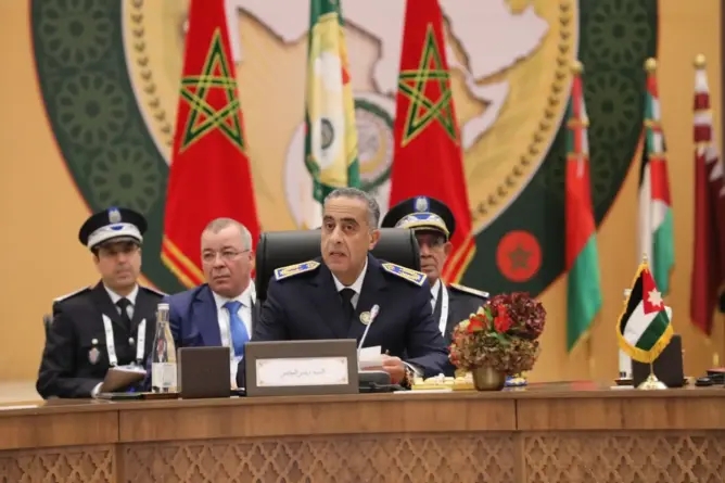 مجلس وزراء الداخلية العرب وجامعة نايف ينوهان بالأمن الوطني المغربي
